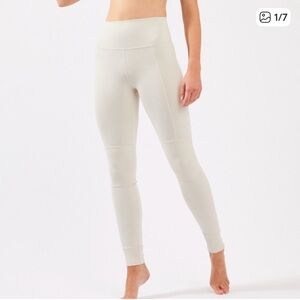 Alo Yoga High-Waist Avenue Leggings White Size M